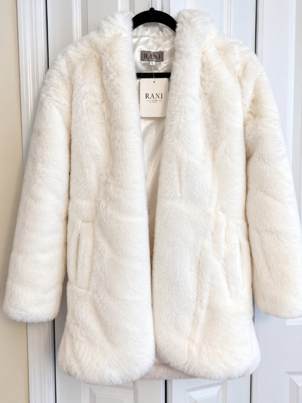 RANI by Milanoo Girls Ivory Faux Fur Hooded Coat Size L NWT